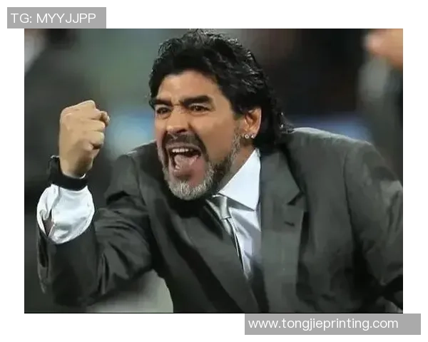 足球明星享受抽雪茄时刻揭秘，豪华生活与竞技场外的另一面